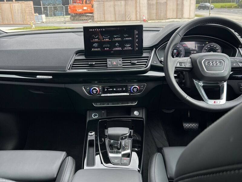 More views of Audi Q5