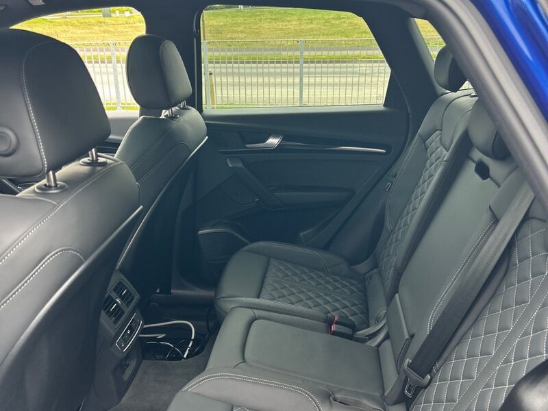 More views of Audi Q5