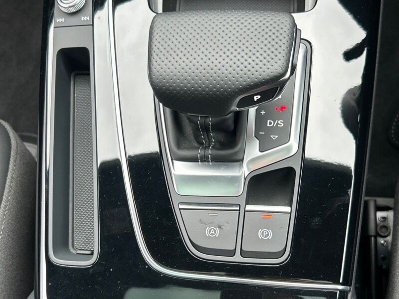 More views of Audi Q5