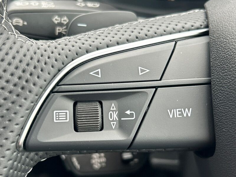 More views of Audi Q5