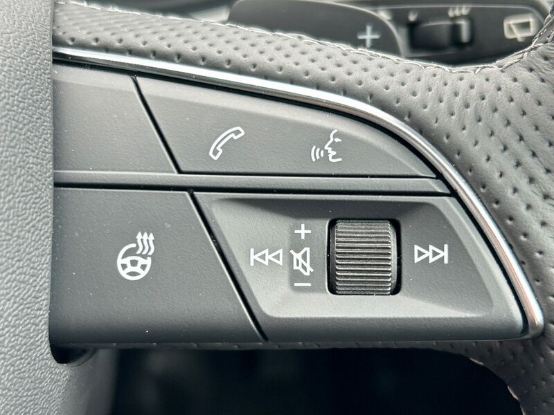 More views of Audi Q5