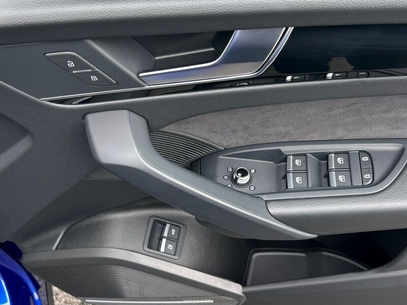 More views of Audi Q5