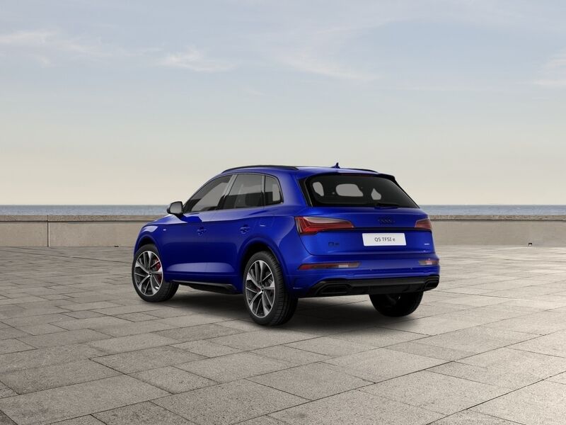 More views of Audi Q5