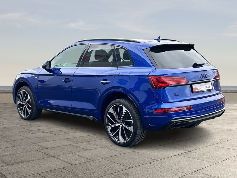 More views of Audi Q5