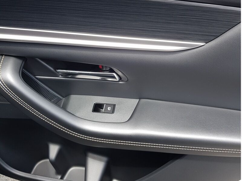 More views of Mazda CX-80