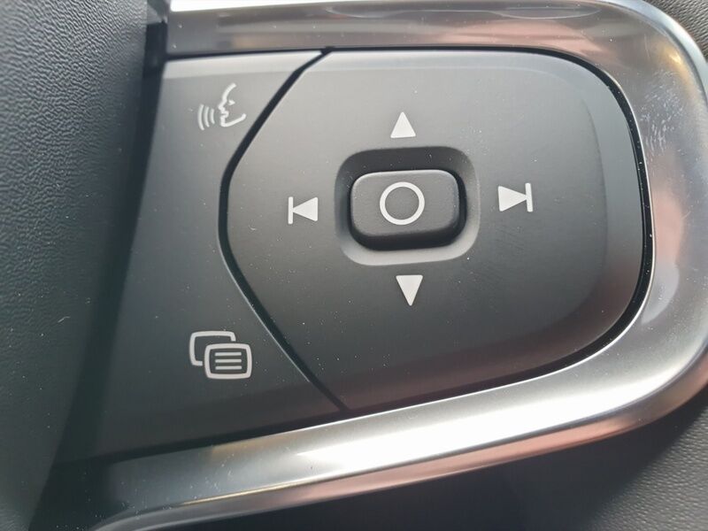 More views of Volvo EC40