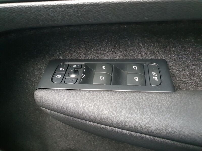 More views of Volvo EC40