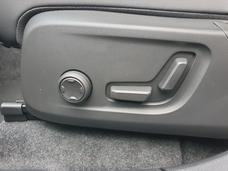 More views of Volvo EC40