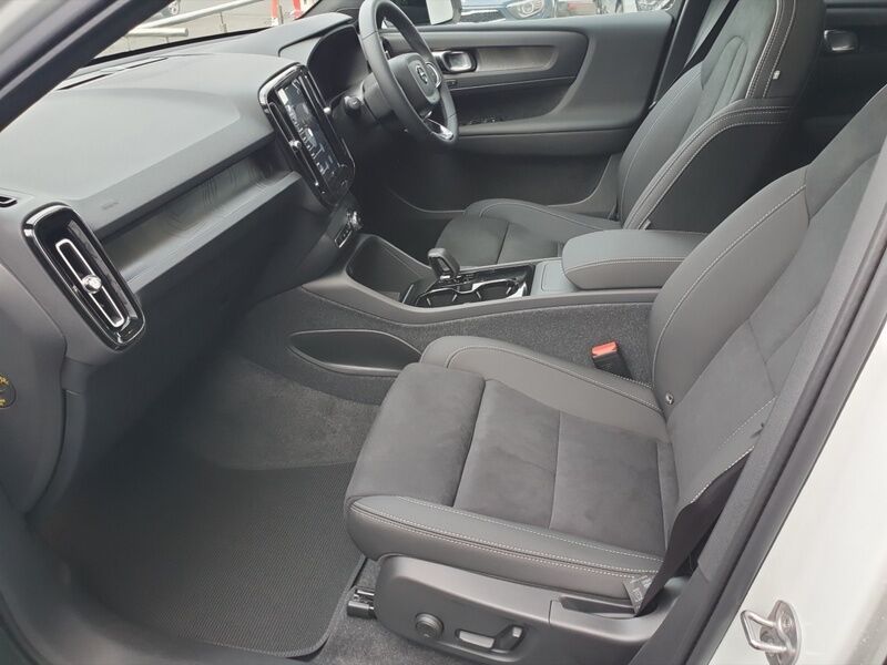 More views of Volvo EC40