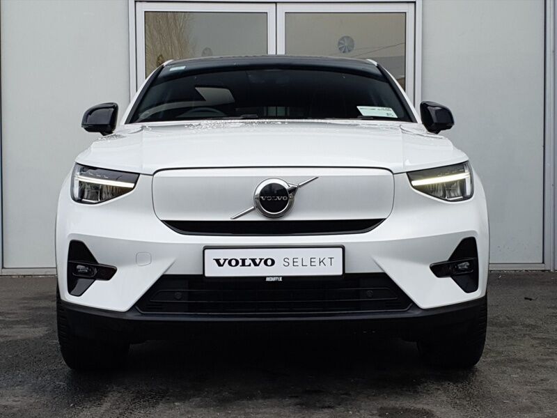 More views of Volvo EC40