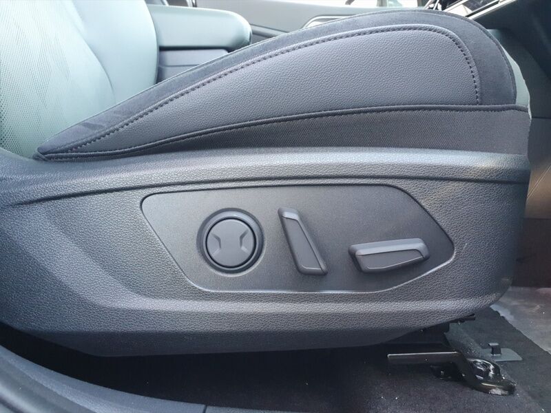 More views of Kia Sportage