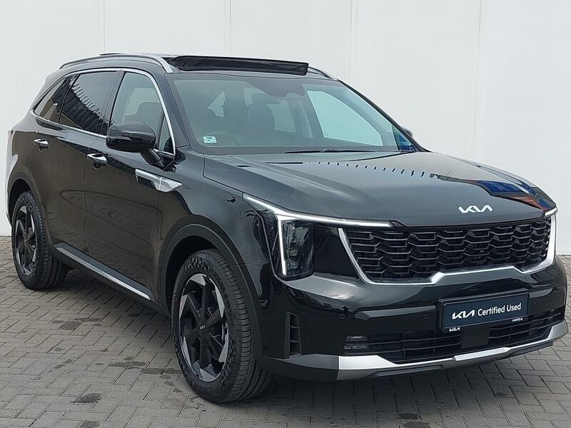 More views of Kia Sorento