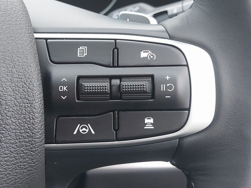 More views of Kia Sportage