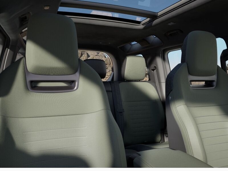 More views of Land Rover Defender