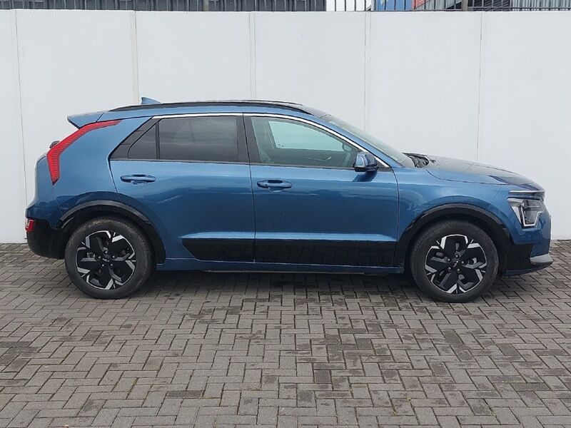 More views of Kia Niro