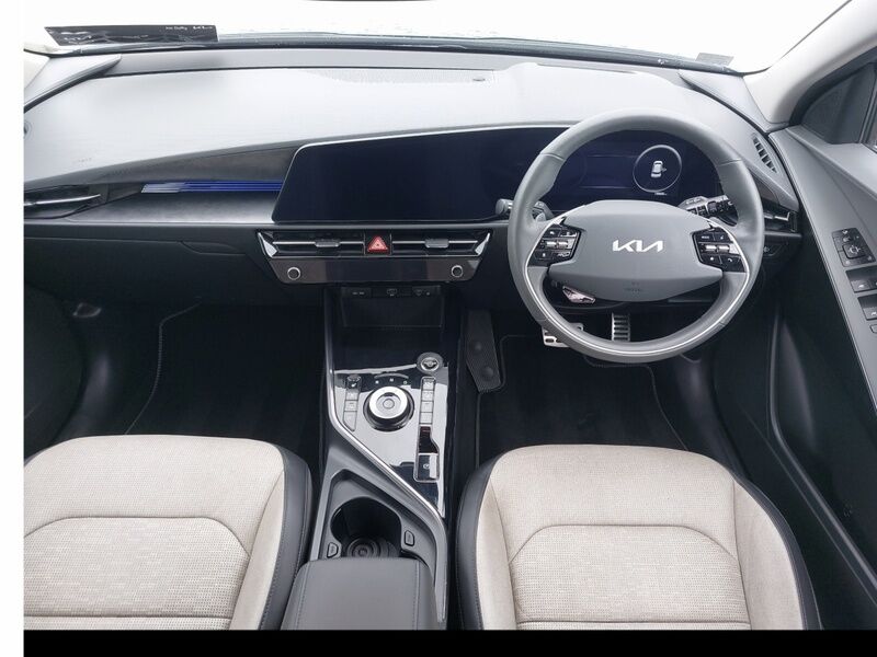 More views of Kia Niro