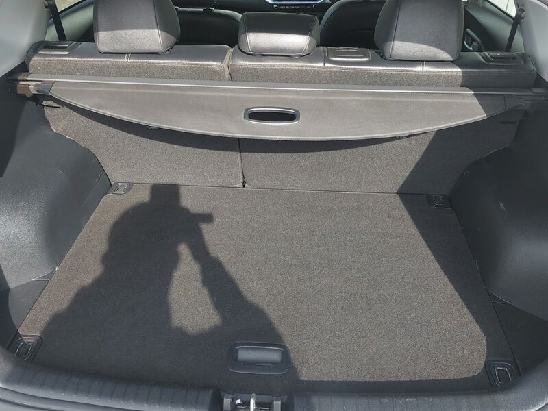 More views of Kia Niro