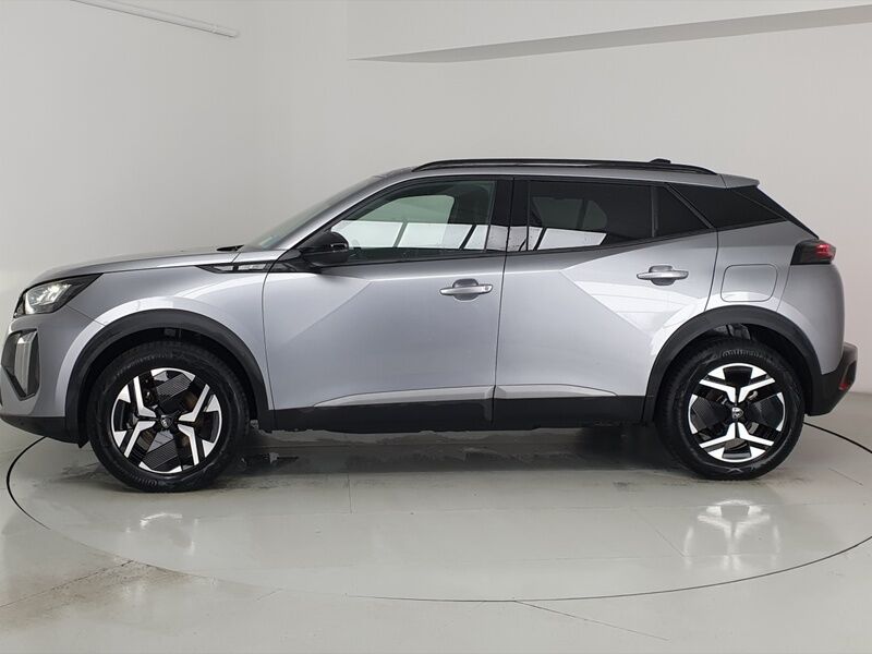 More views of Peugeot 2008