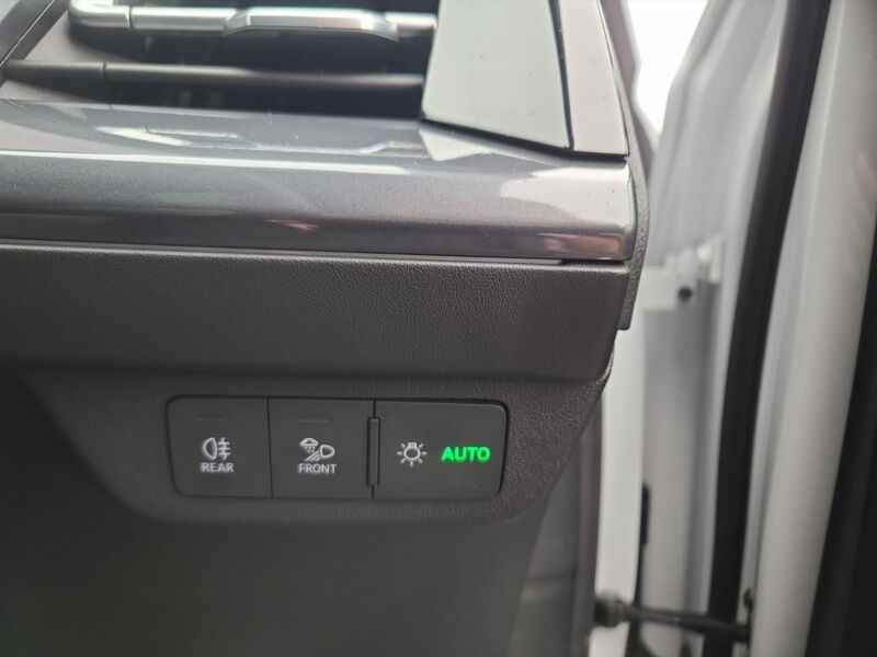 More views of Audi Q4 e-tron