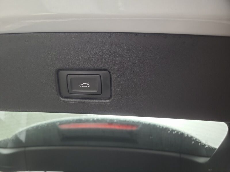 More views of Audi Q4 e-tron