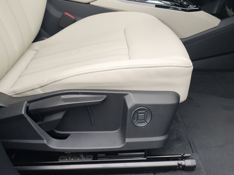 More views of Audi Q6 e-tron