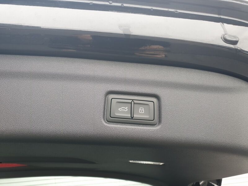 More views of Audi Q6 e-tron