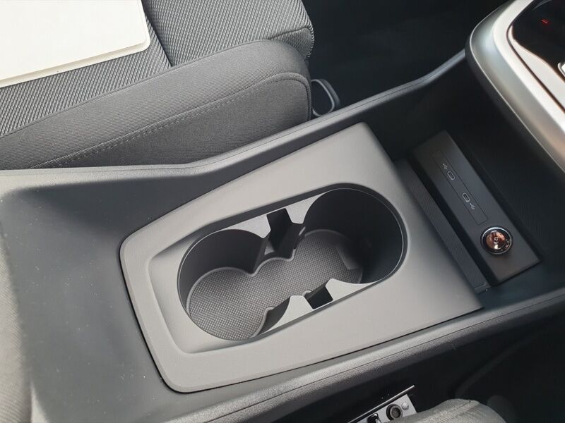 More views of Audi Q4 e-tron