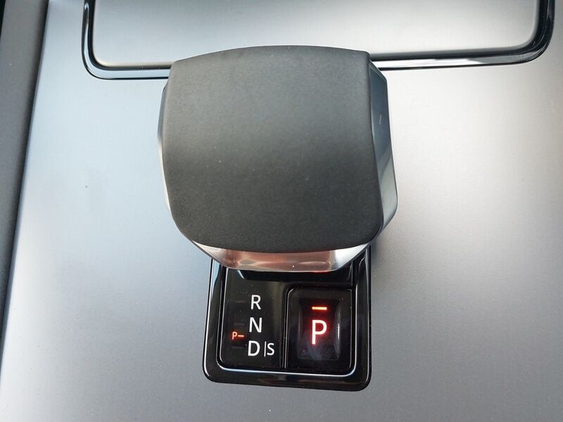 More views of Land Rover Discovery Sport