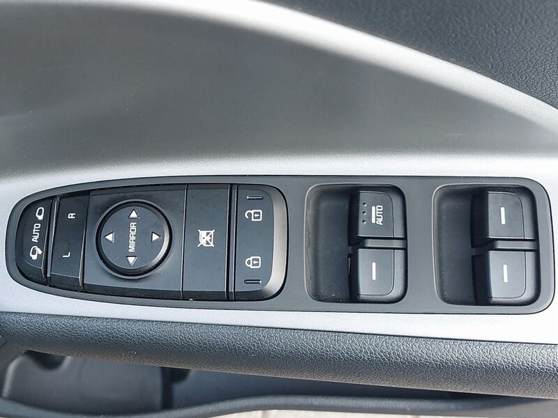 More views of Kia e-Niro