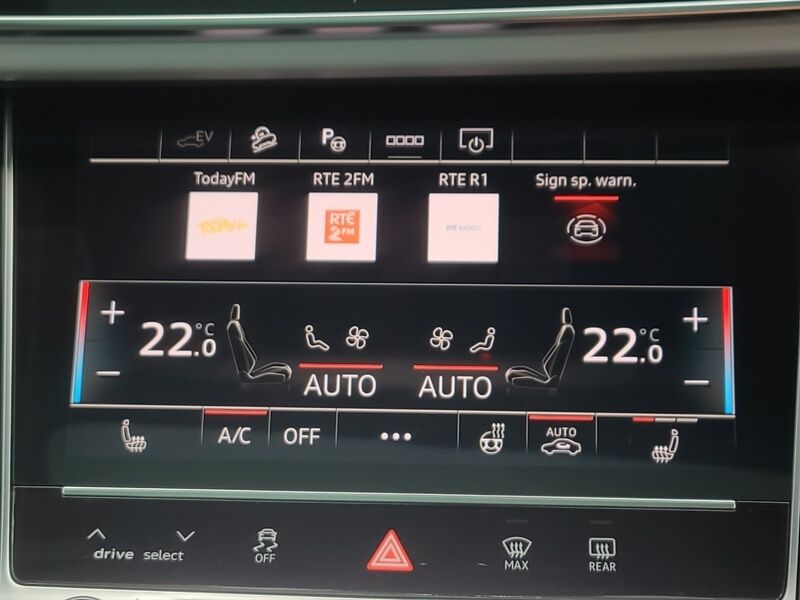 More views of Audi Q8