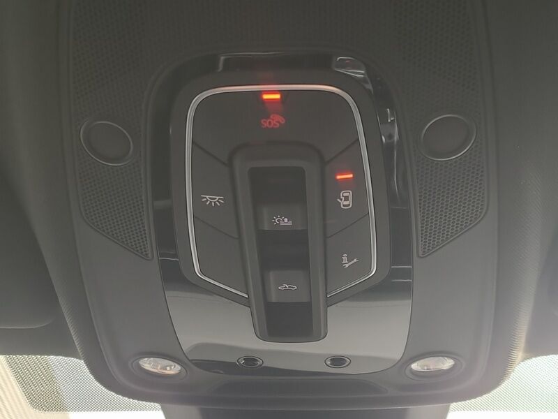 More views of Audi Q8