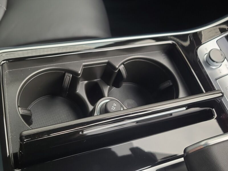 More views of Audi Q8