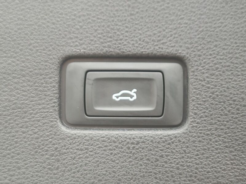 More views of Audi Q8