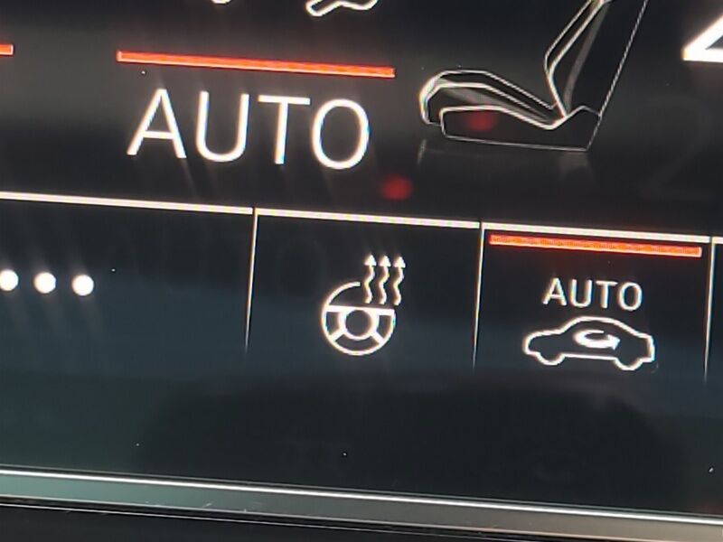 More views of Audi Q8