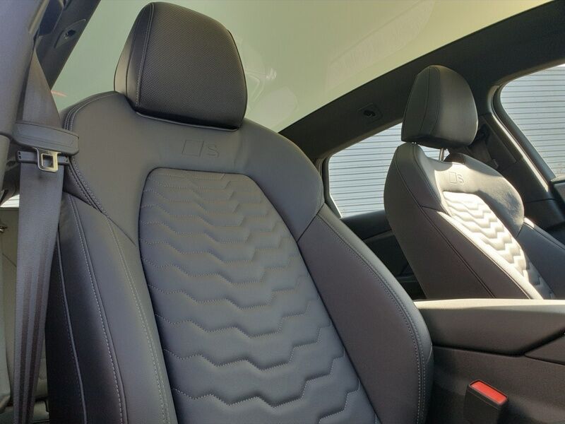 More views of Audi A6 Avant e-tron