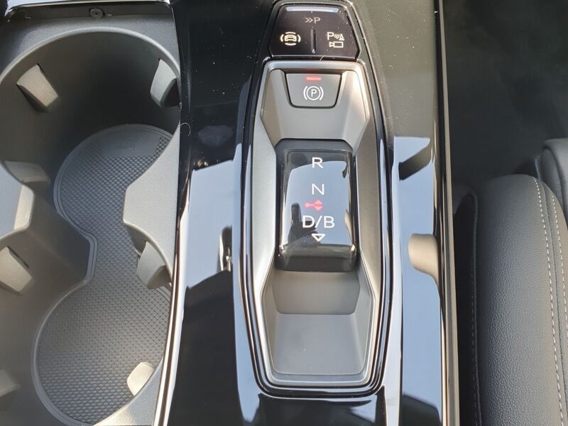 More views of Audi A6 Avant e-tron