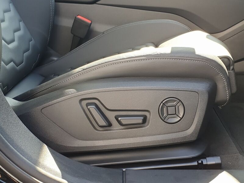 More views of Audi A6 Avant e-tron