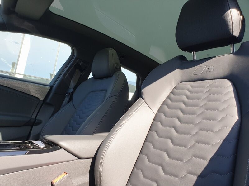 More views of Audi A6 Avant e-tron