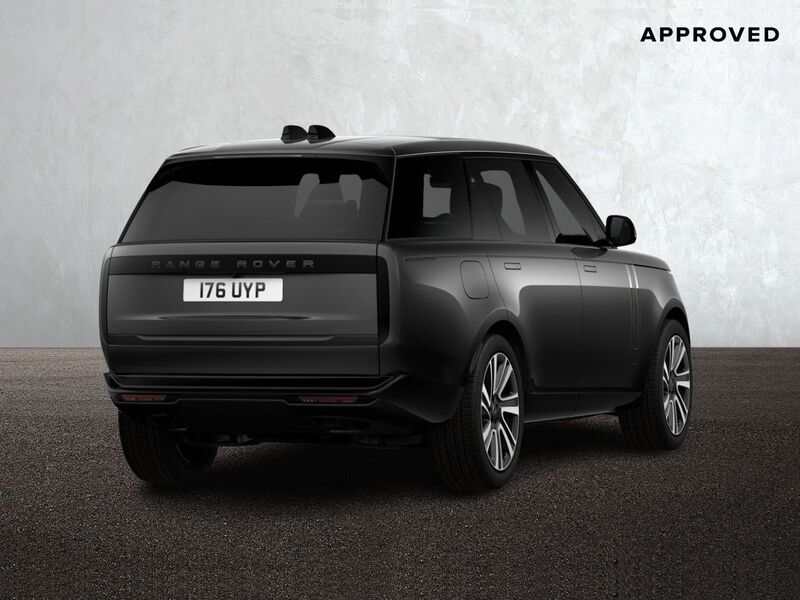 More views of Land Rover Range Rover