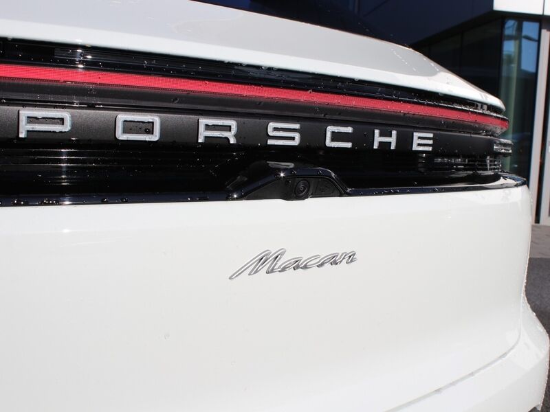 More views of Porsche Macan