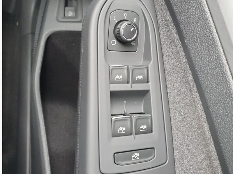 More views of Volkswagen Golf