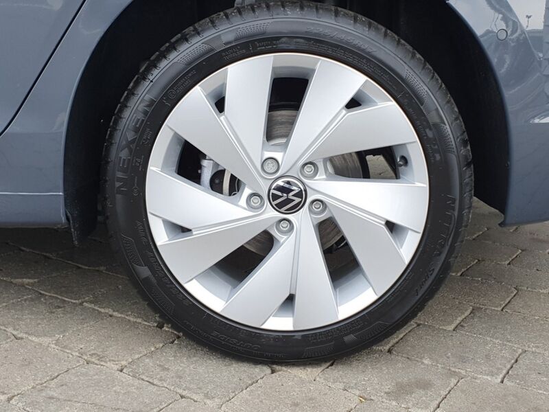 More views of Volkswagen Golf