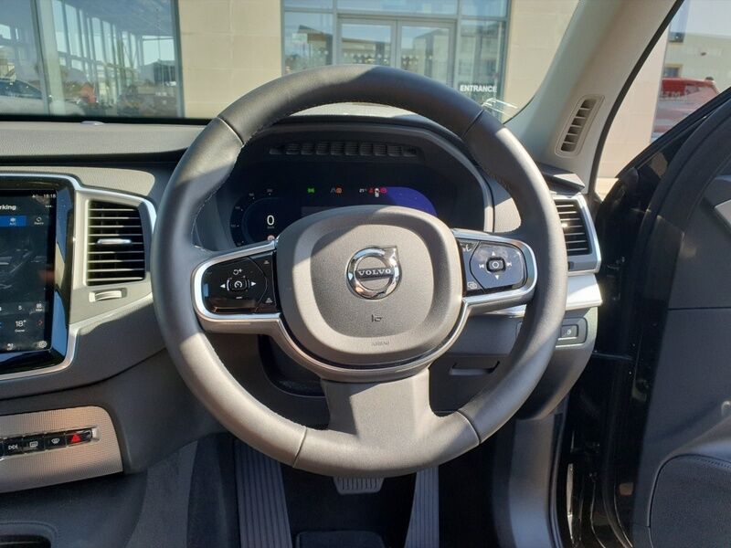 More views of Volvo XC90