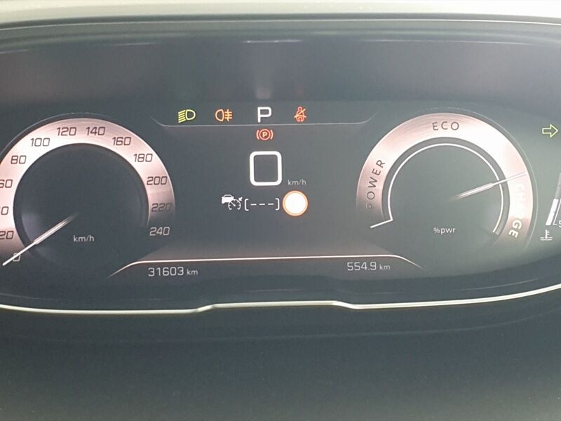 More views of Peugeot 3008