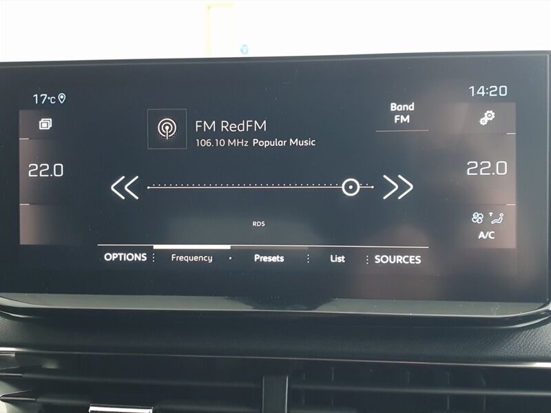 More views of Peugeot 3008