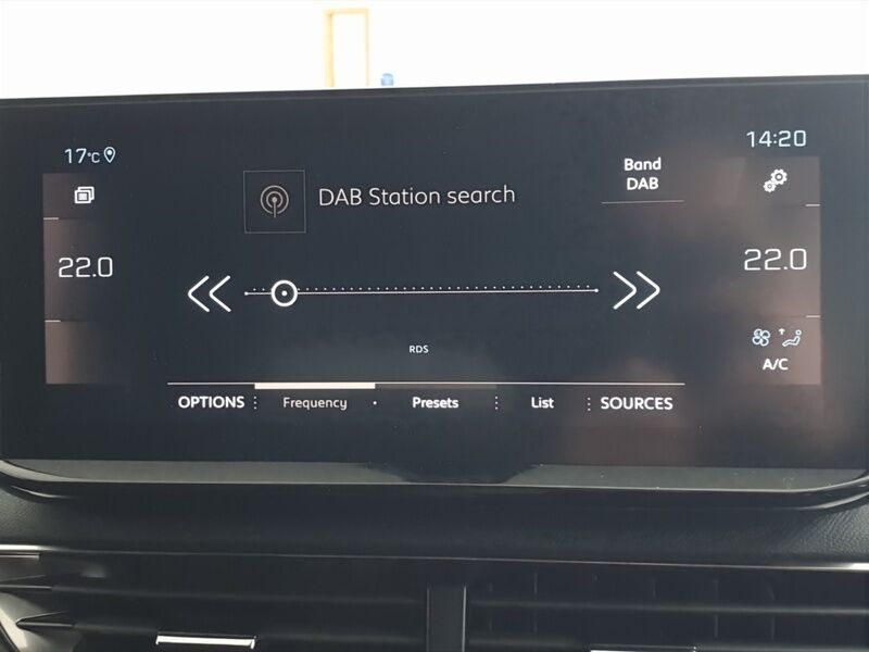 More views of Peugeot 3008