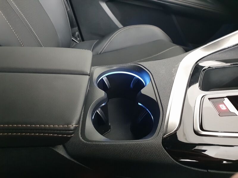 More views of Peugeot 3008