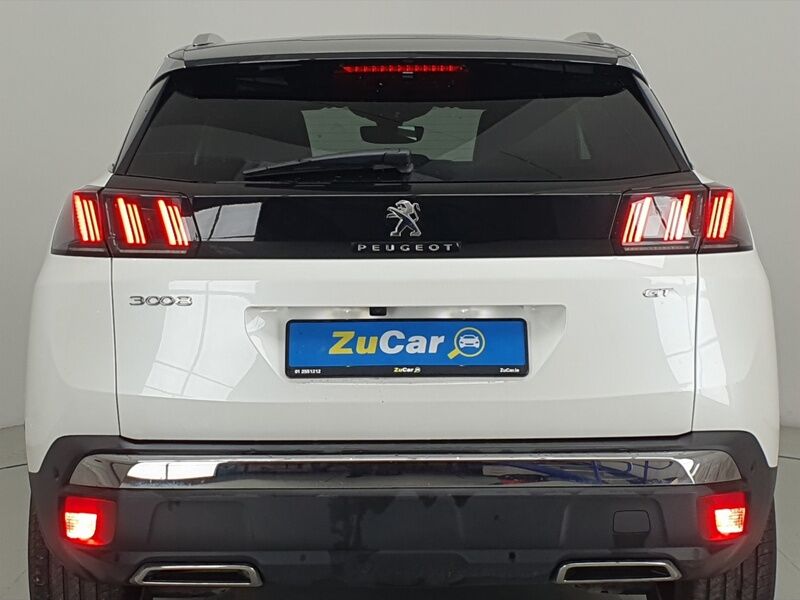 More views of Peugeot 3008