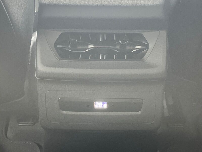 More views of Audi A6 Avant e-tron