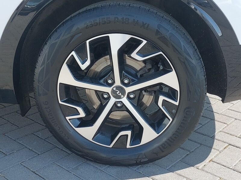 More views of Kia Sportage